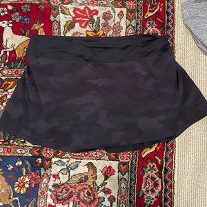 Lulu Lemon black camo tennis skirt